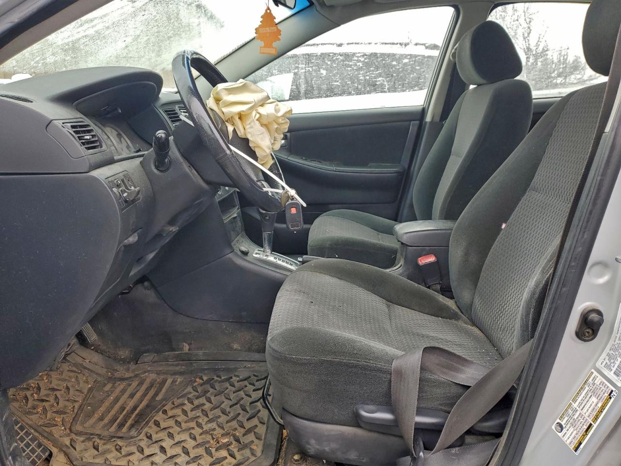 2005 TOYOTA COROLLA CE photo 7
