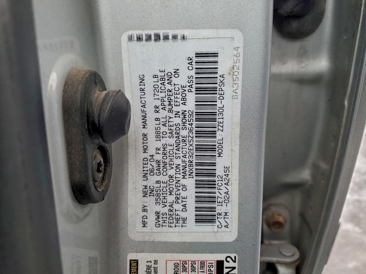 2005 TOYOTA COROLLA CE photo 12