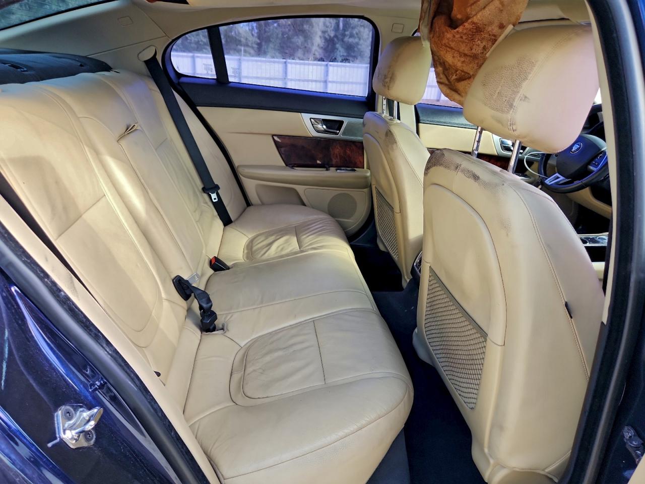 2015 JAGUAR XF 2.0T PREMIUM photo 10