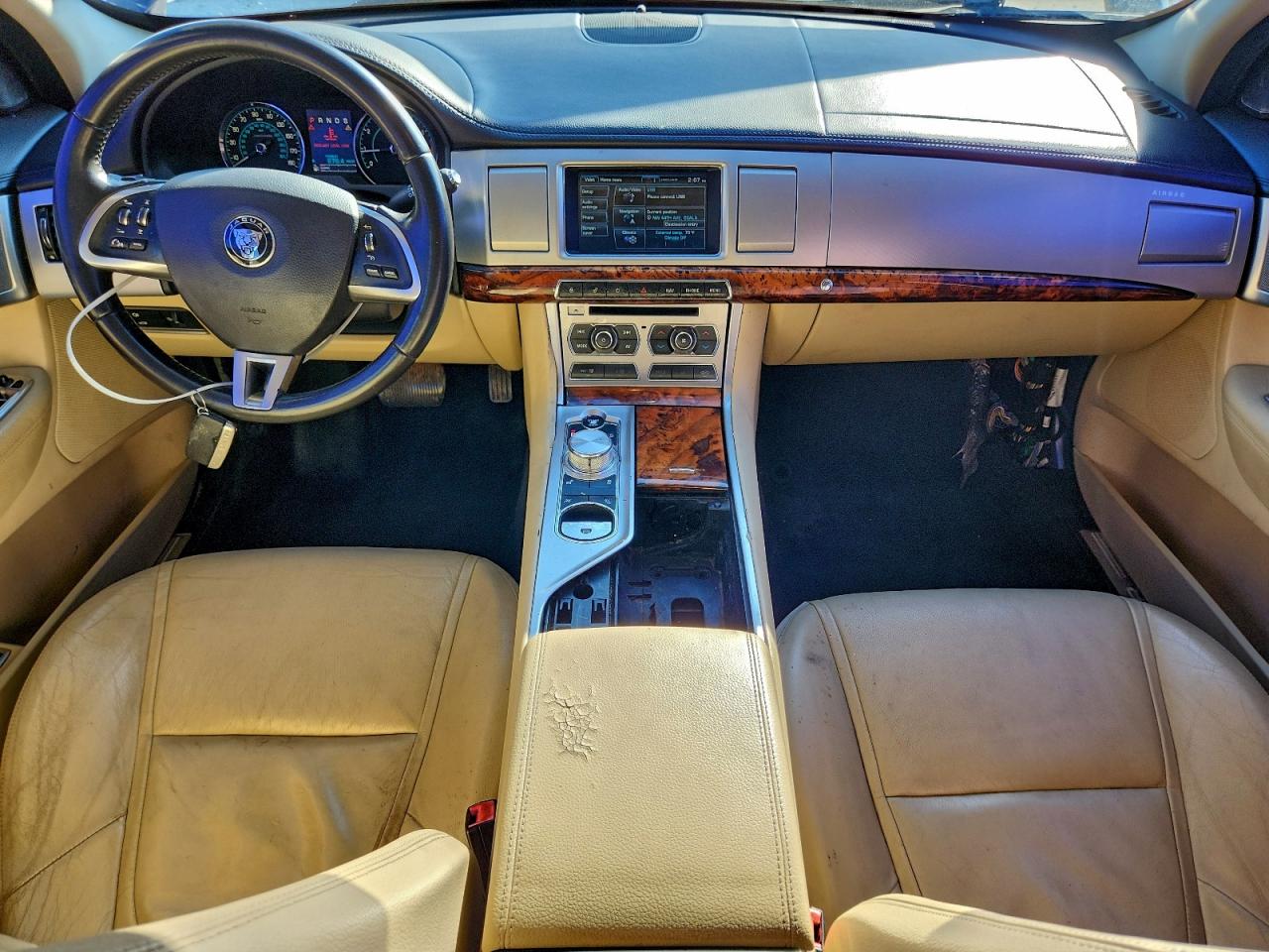 2015 JAGUAR XF 2.0T PREMIUM photo 8