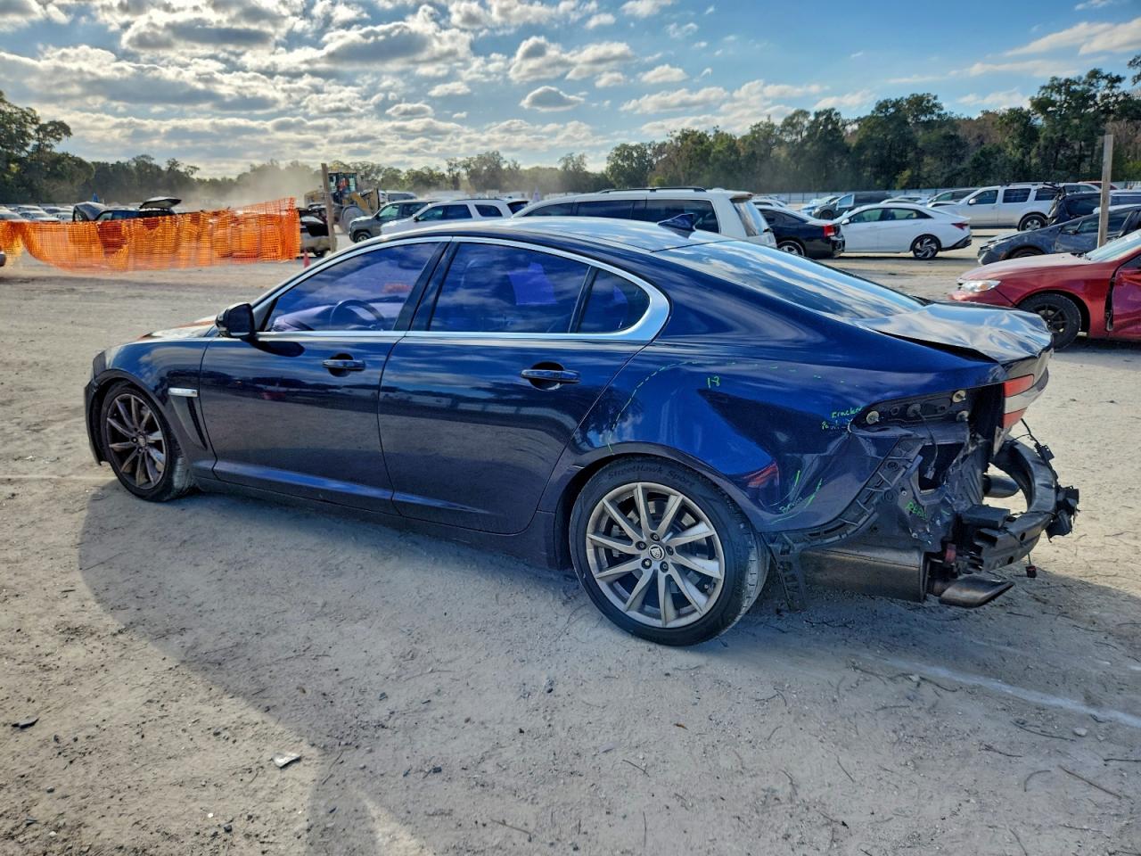 2015 JAGUAR XF 2.0T PREMIUM photo 2