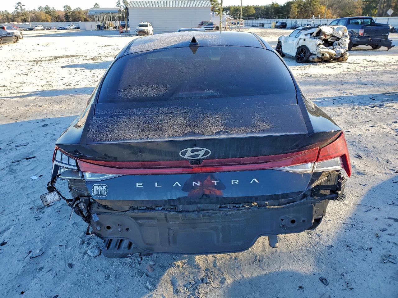 2025 HYUNDAI ELANTRA SEL photo 6