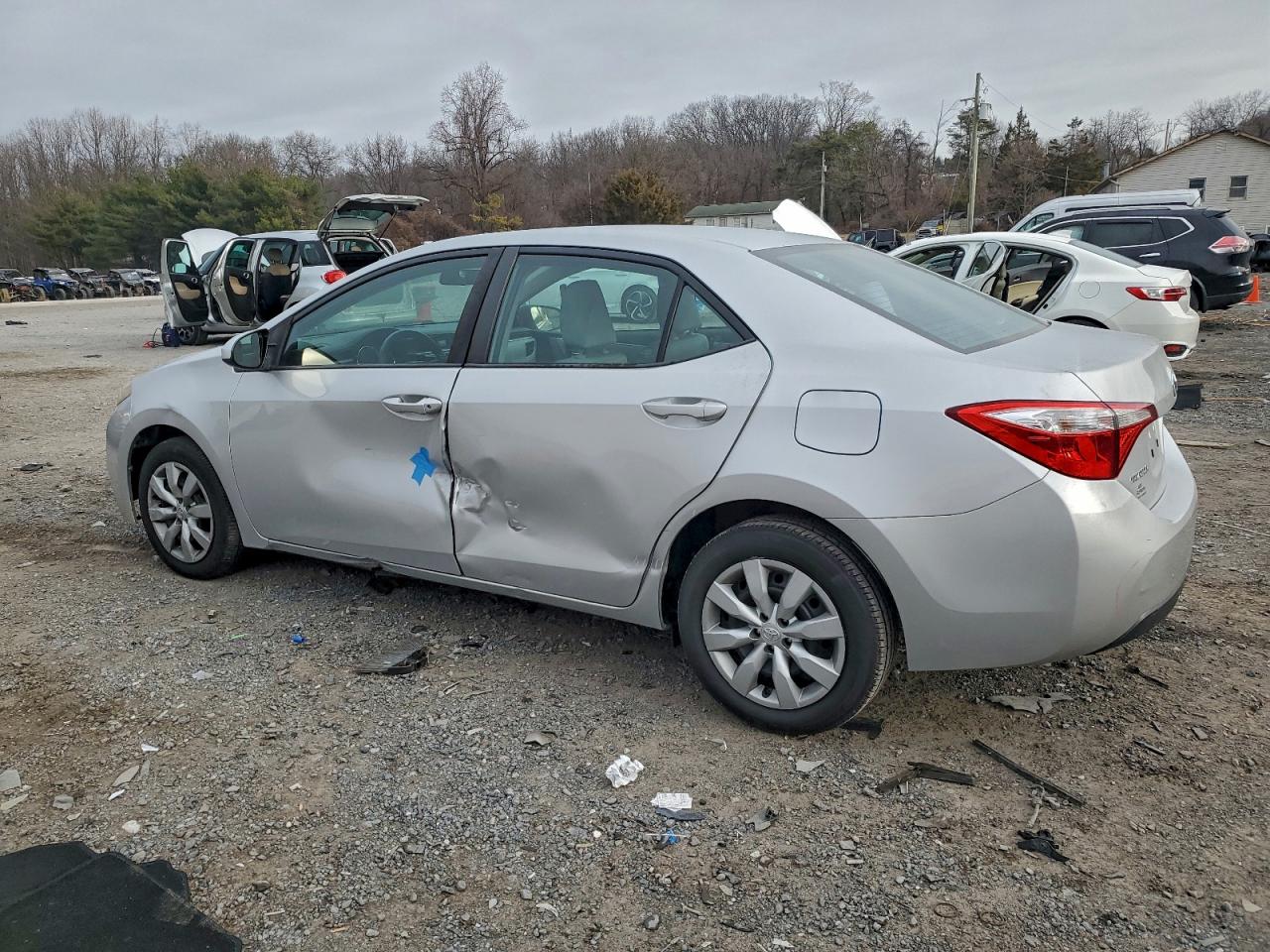 2016 TOYOTA COROLLA L photo 2