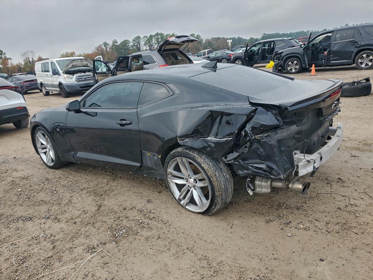 2017 CHEVROLET CAMARO LT photo 2