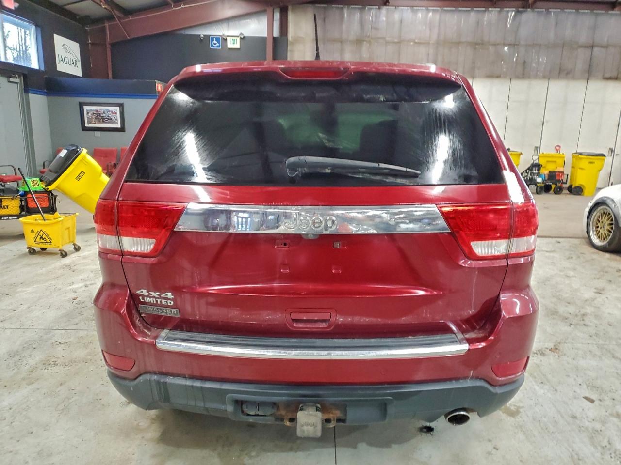 2012 JEEP GRAND CHEROKEE LIMITED photo 6