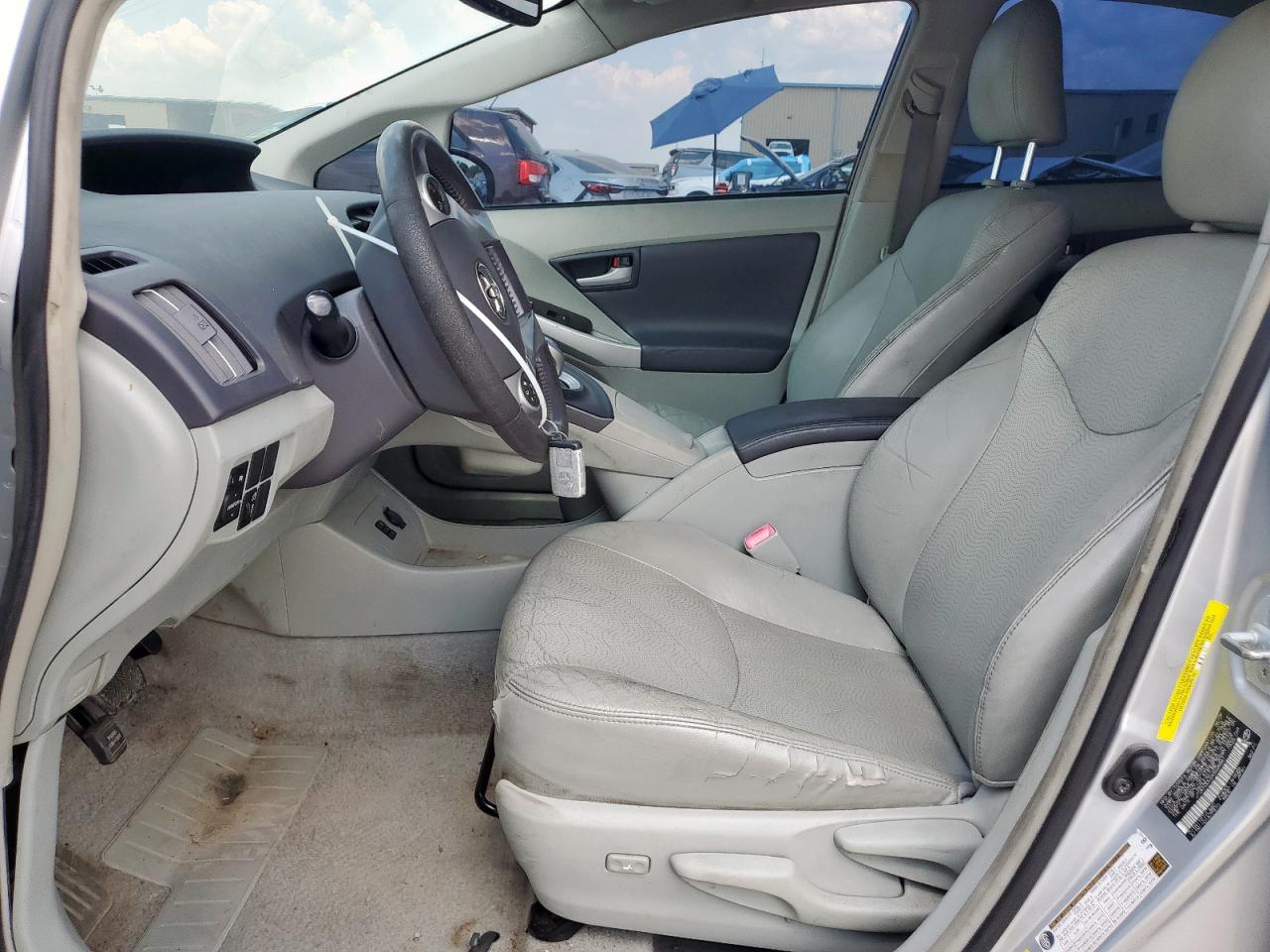 2010 TOYOTA PRIUS photo 7