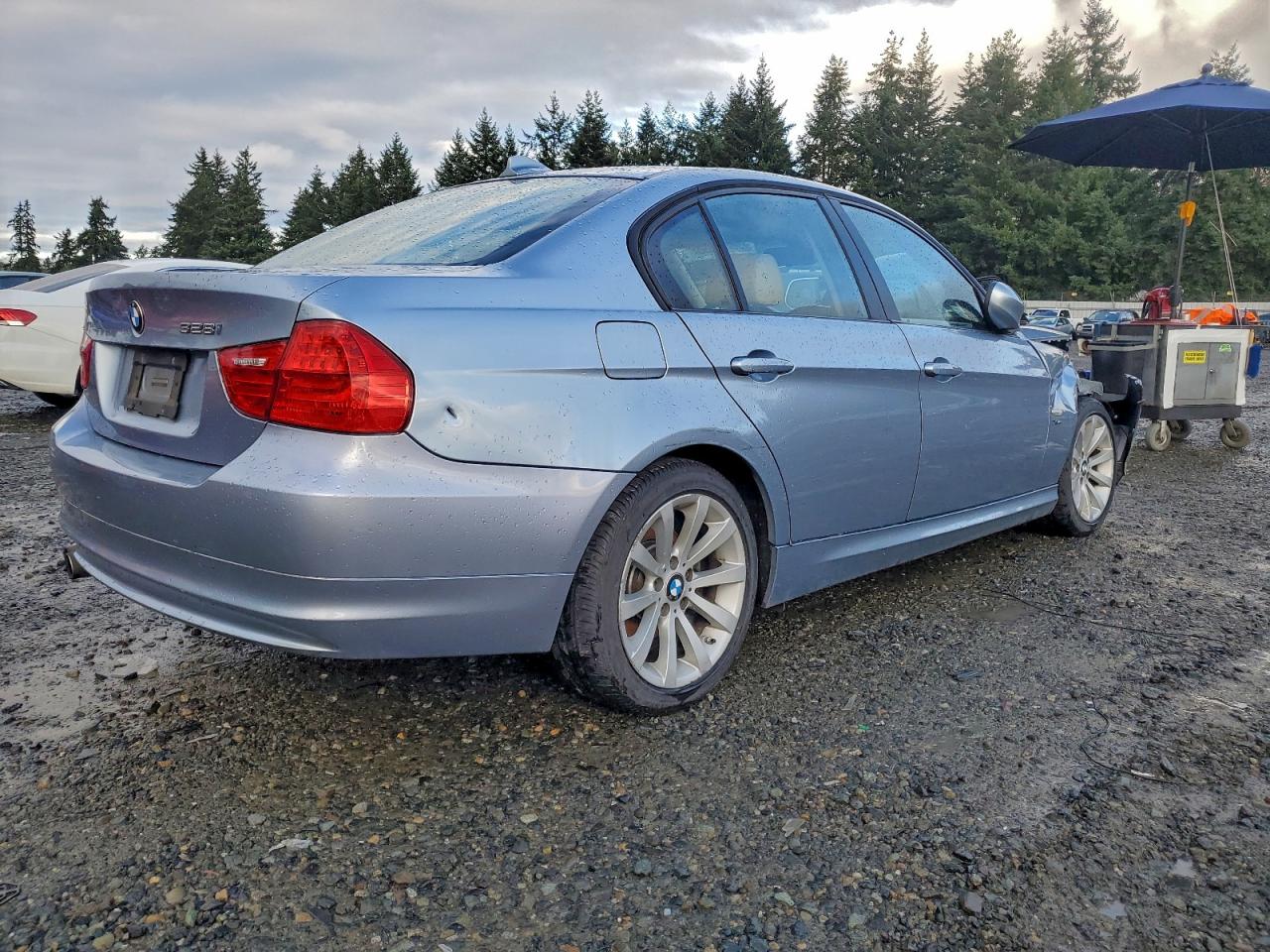 2011 BMW 328 XI SULEV photo 3