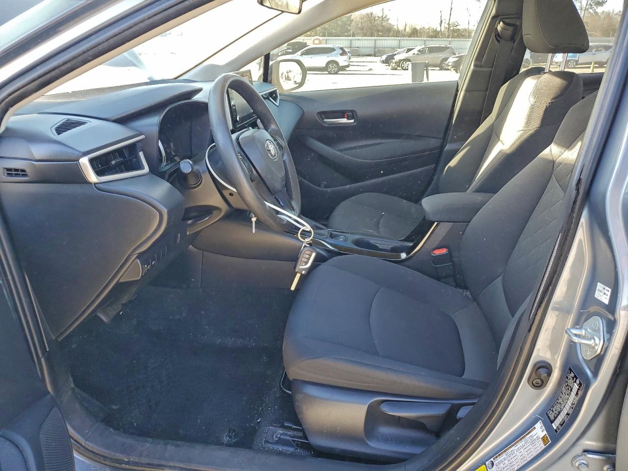 2021 TOYOTA COROLLA LE photo 7