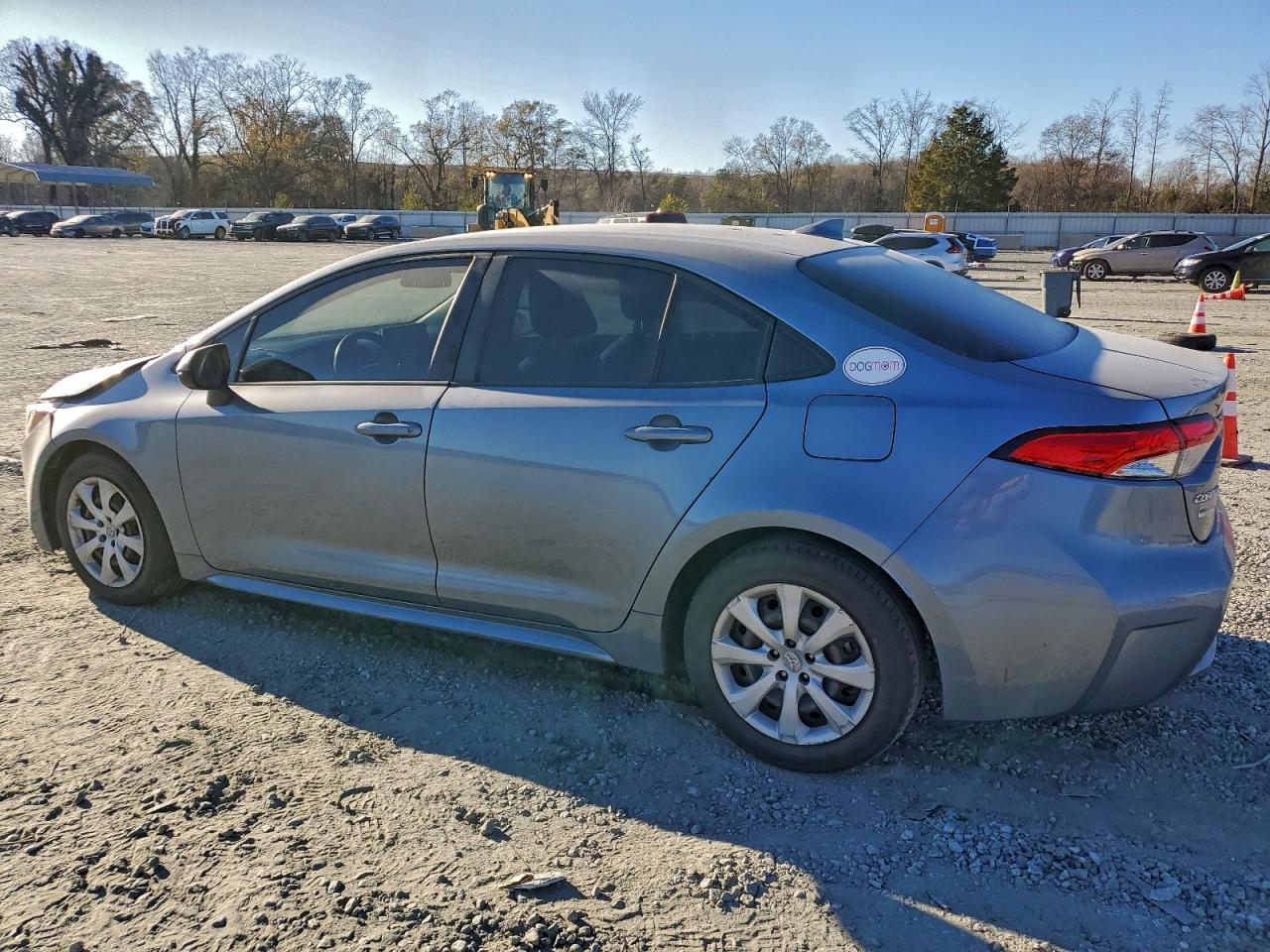 2021 TOYOTA COROLLA LE photo 2