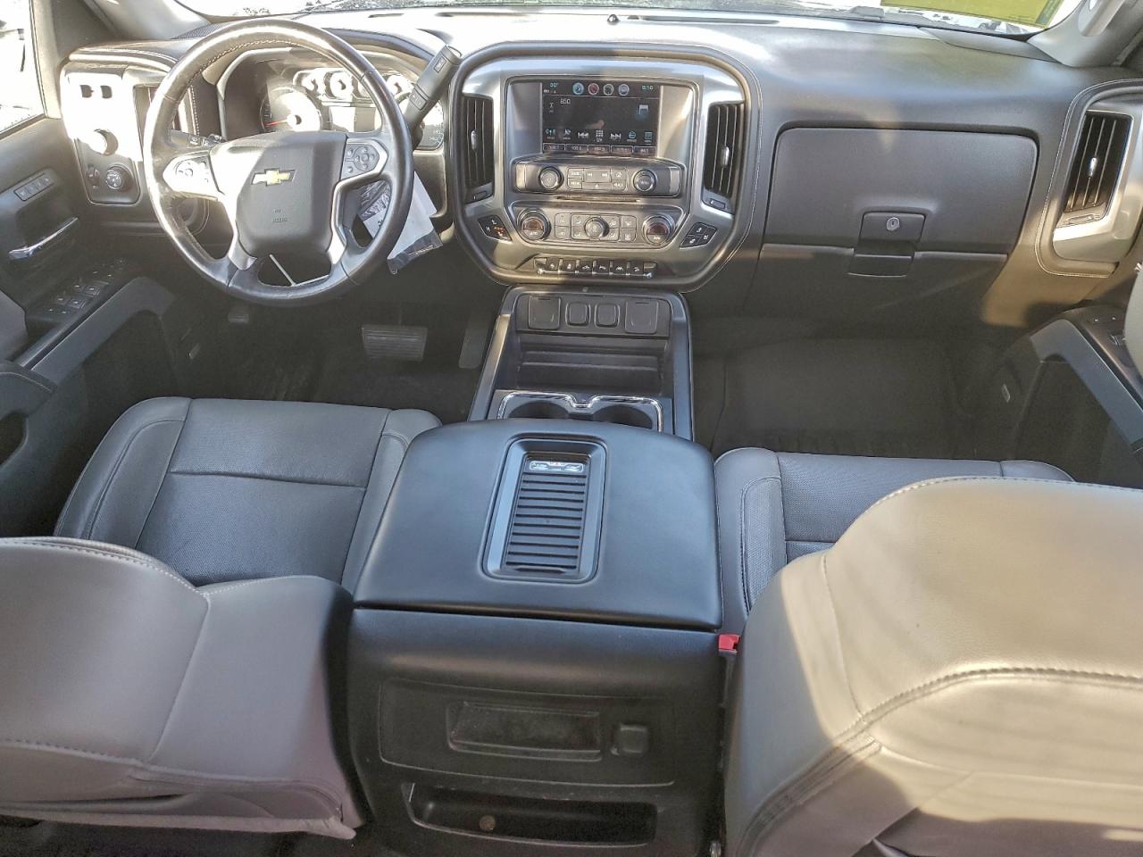 2018 CHEVROLET SILVERADO K1500 LTZ photo 8