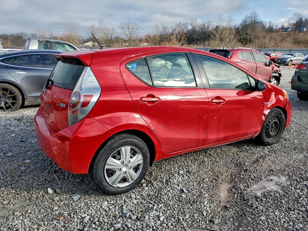 2014 TOYOTA PRIUS C photo 3