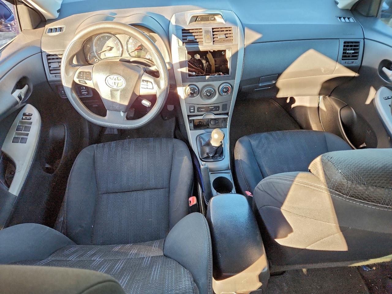 2012 TOYOTA COROLLA BASE photo 8