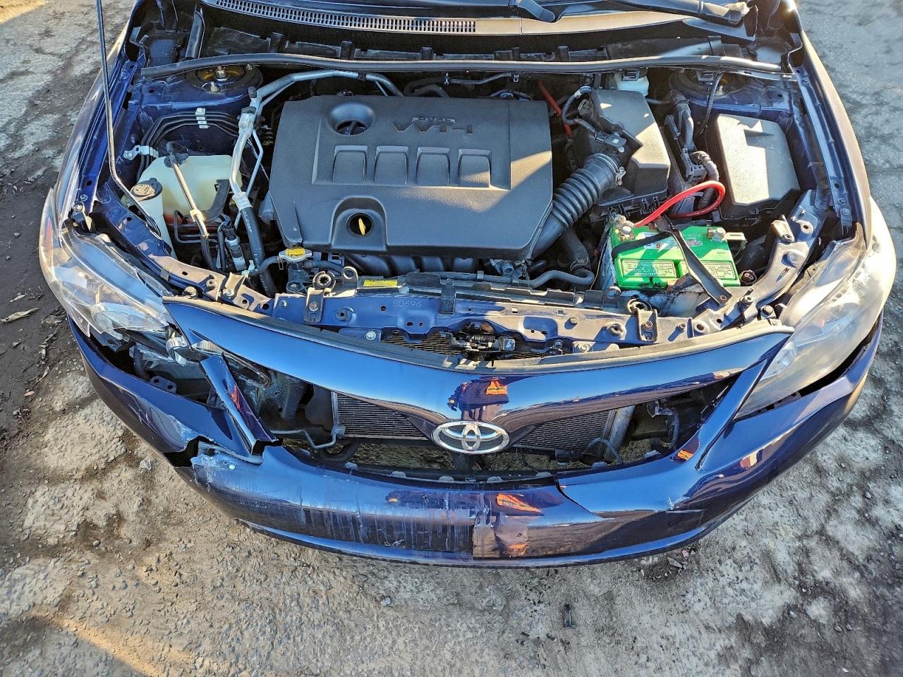 2012 TOYOTA COROLLA BASE photo 11