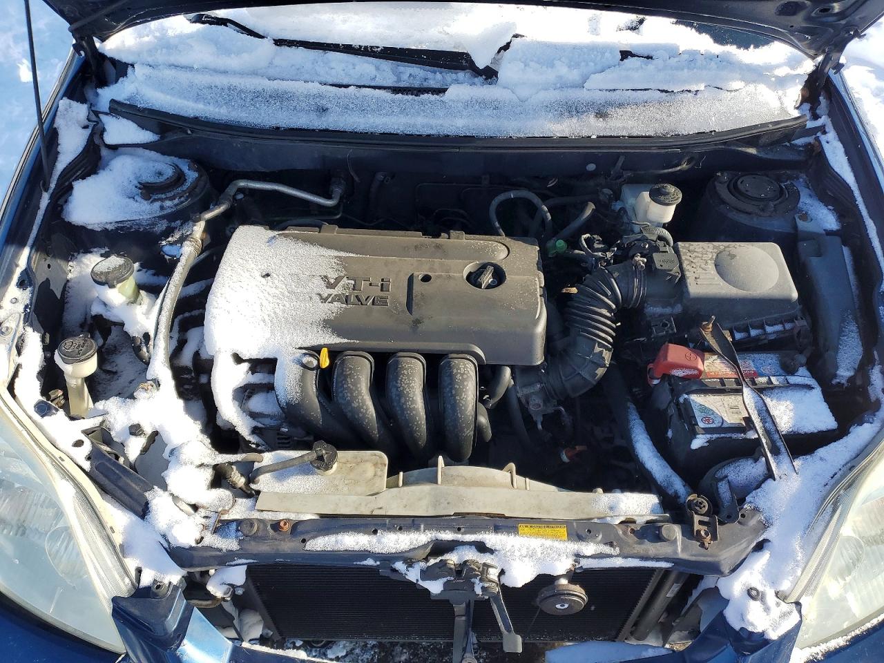 2005 TOYOTA COROLLA MATRIX XR photo 11