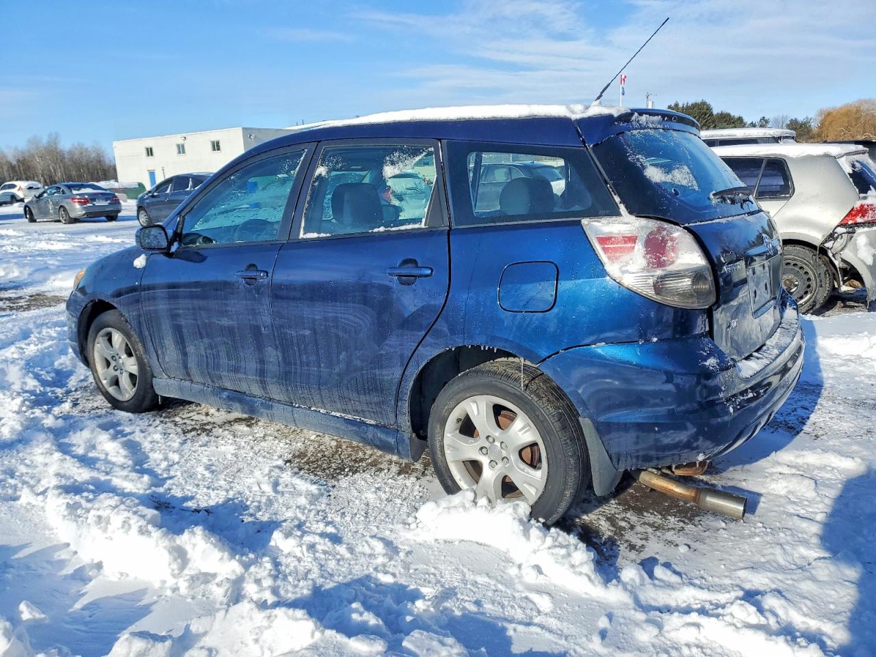 2005 TOYOTA COROLLA MATRIX XR photo 2