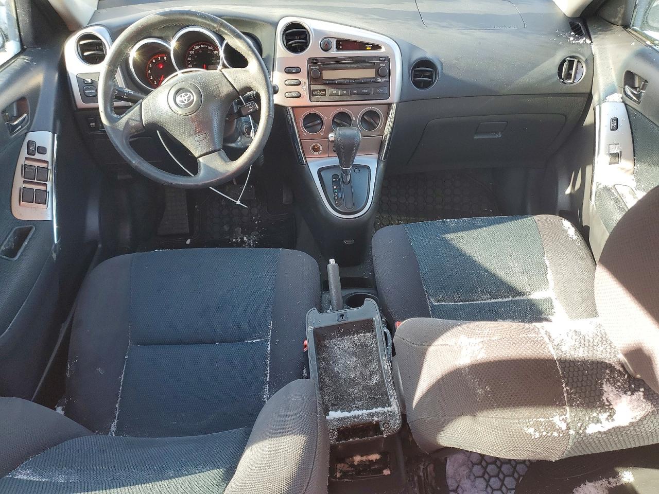 2005 TOYOTA COROLLA MATRIX XR photo 8