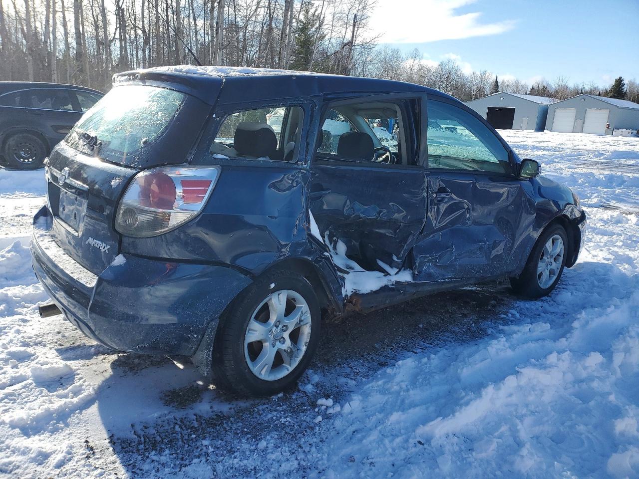 2005 TOYOTA COROLLA MATRIX XR photo 3