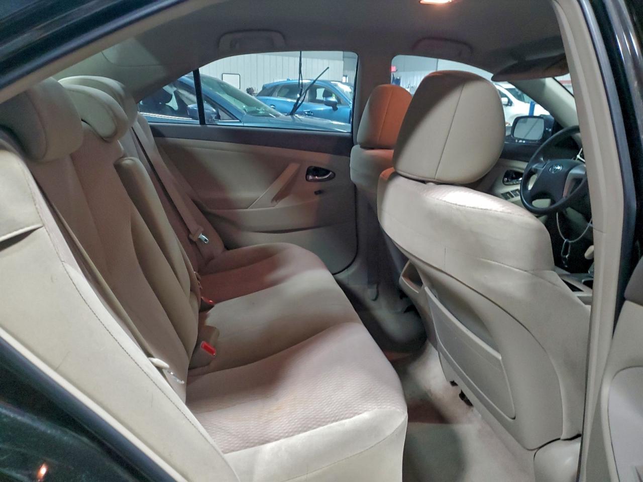 2011 TOYOTA CAMRY BASE photo 10
