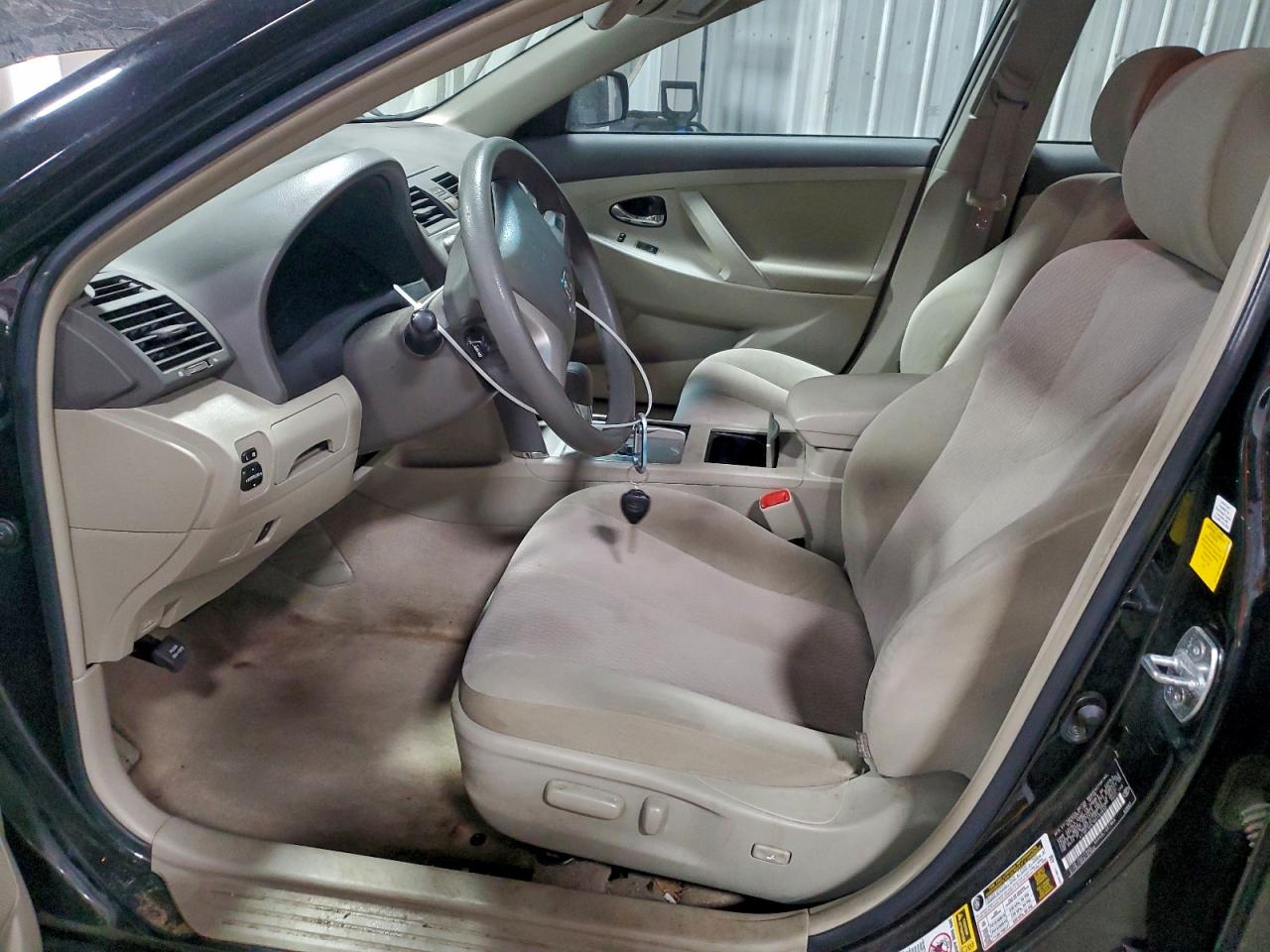 2011 TOYOTA CAMRY BASE photo 7