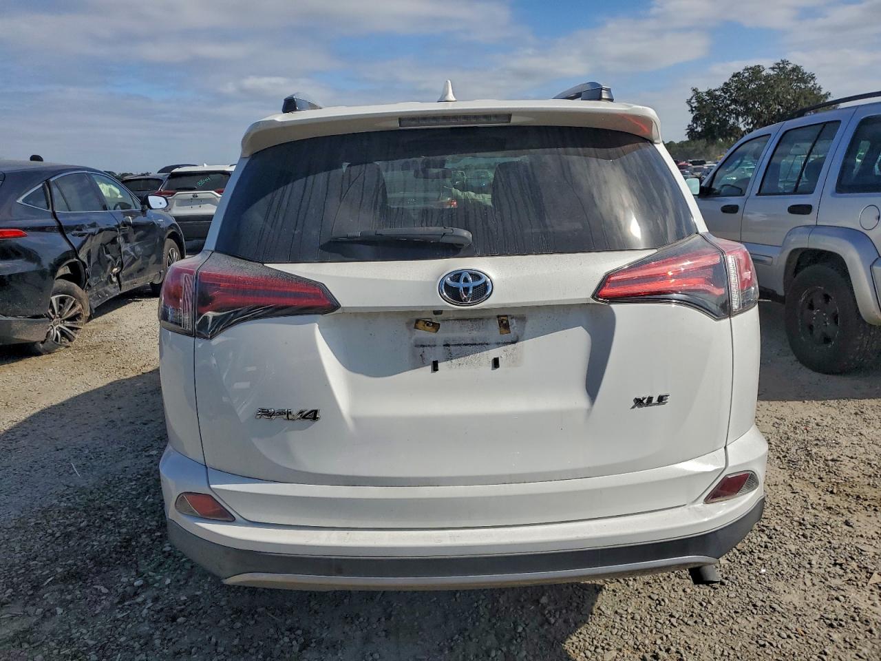 2018 TOYOTA RAV4 ADVENTURE photo 6