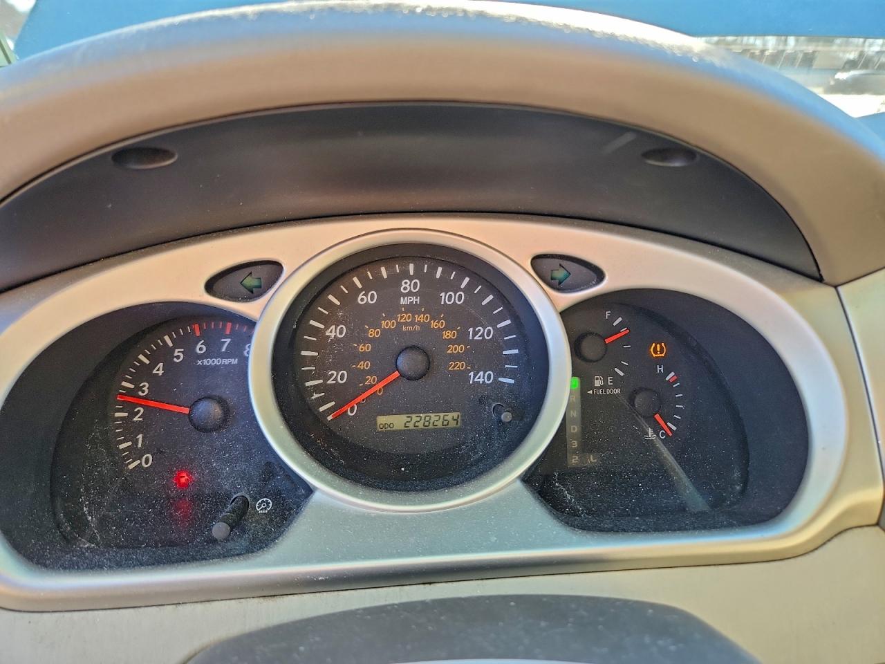 2006 TOYOTA HIGHLANDER LIMITED photo 9