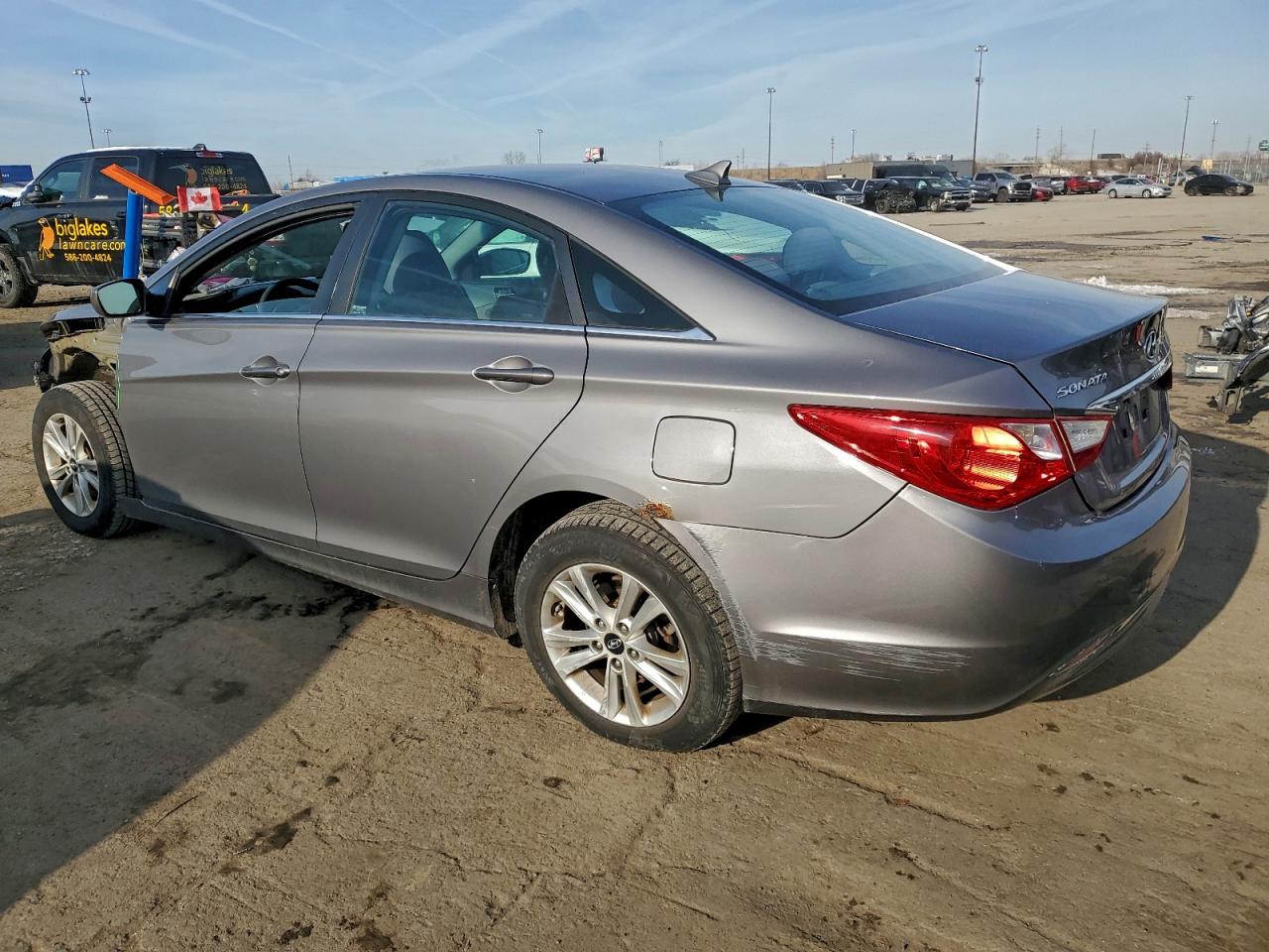 2011 HYUNDAI SONATA GLS photo 2