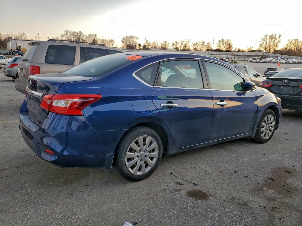 2019 NISSAN SENTRA S photo 3