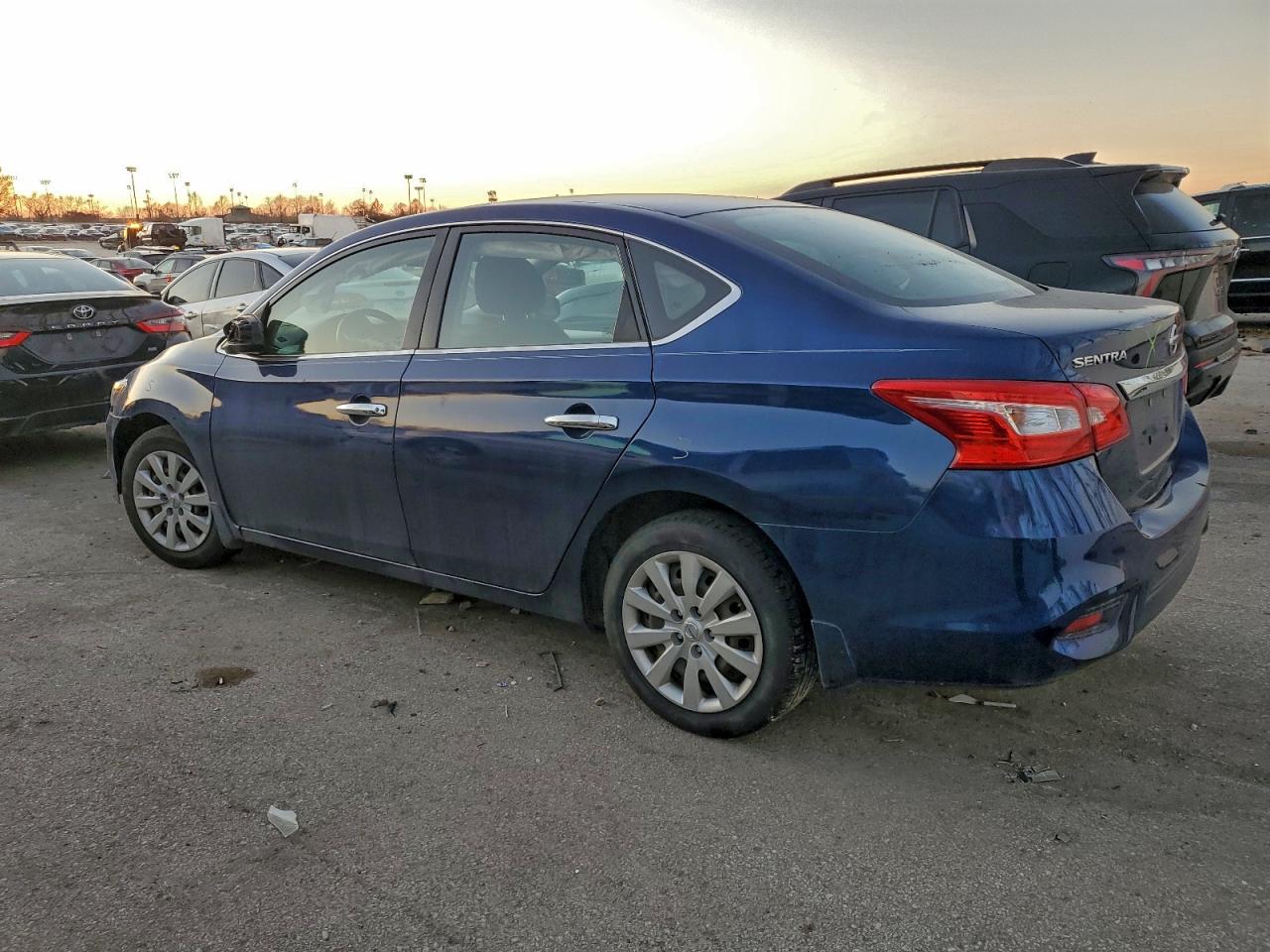 2019 NISSAN SENTRA S photo 2