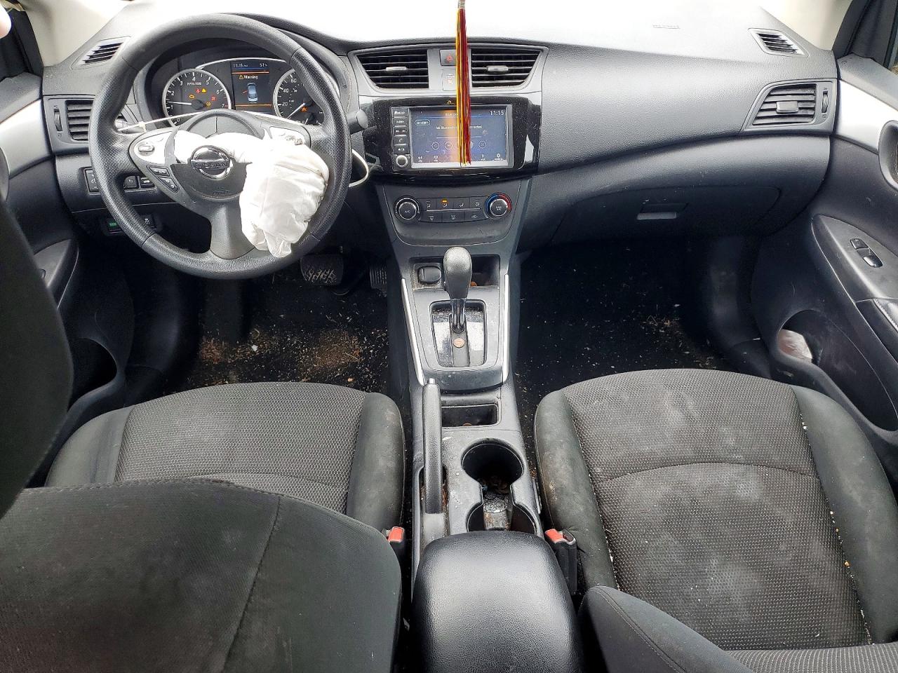 2019 NISSAN SENTRA S photo 8