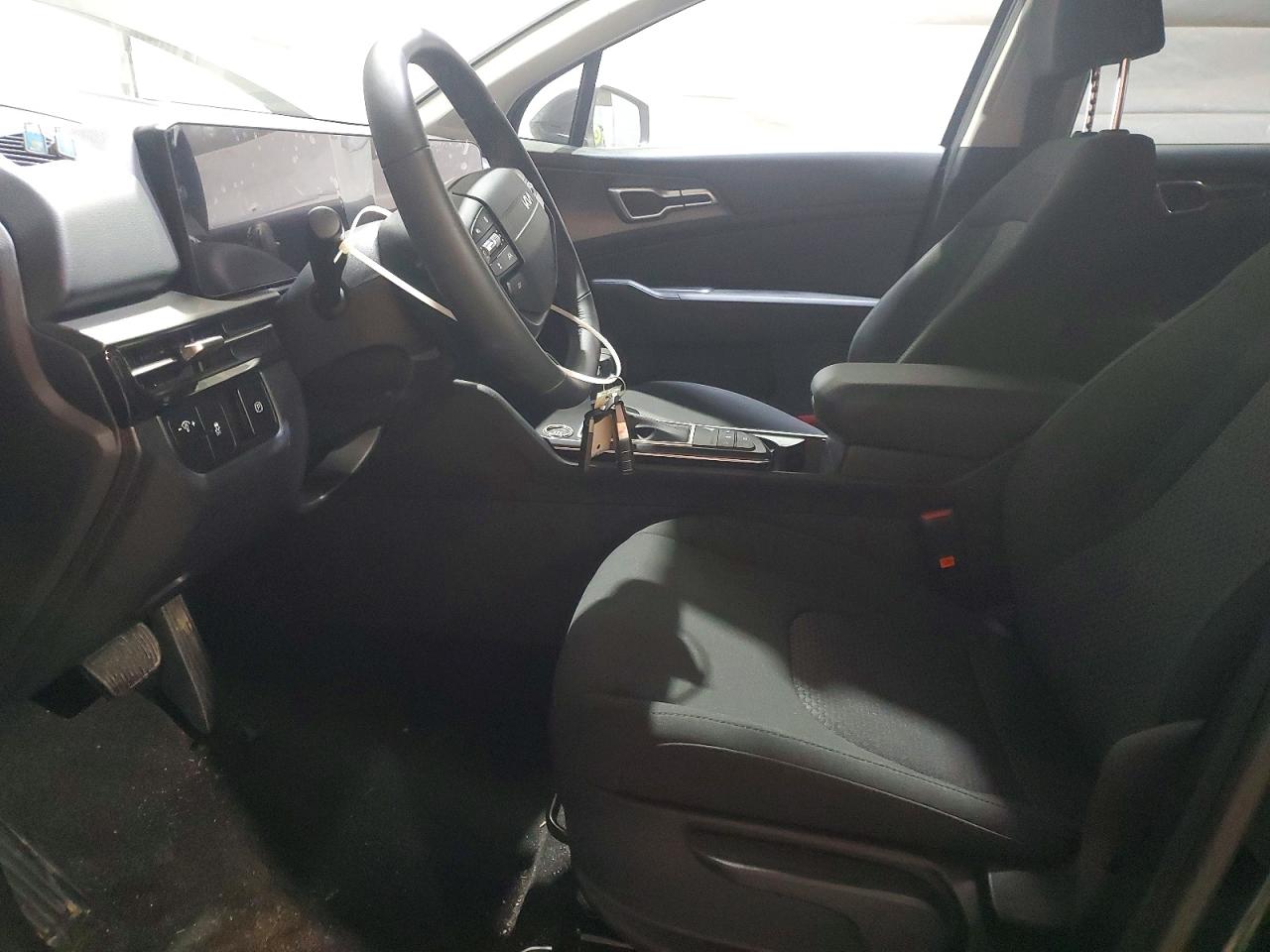 2026 KIA SPORTAGE LX photo 7