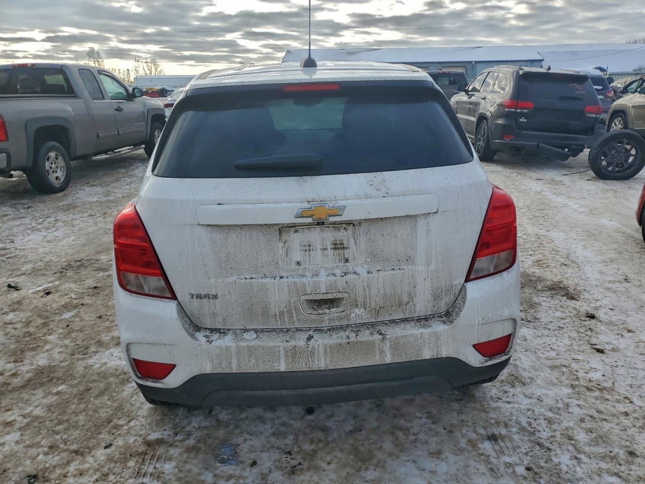 2019 CHEVROLET TRAX LS photo 6