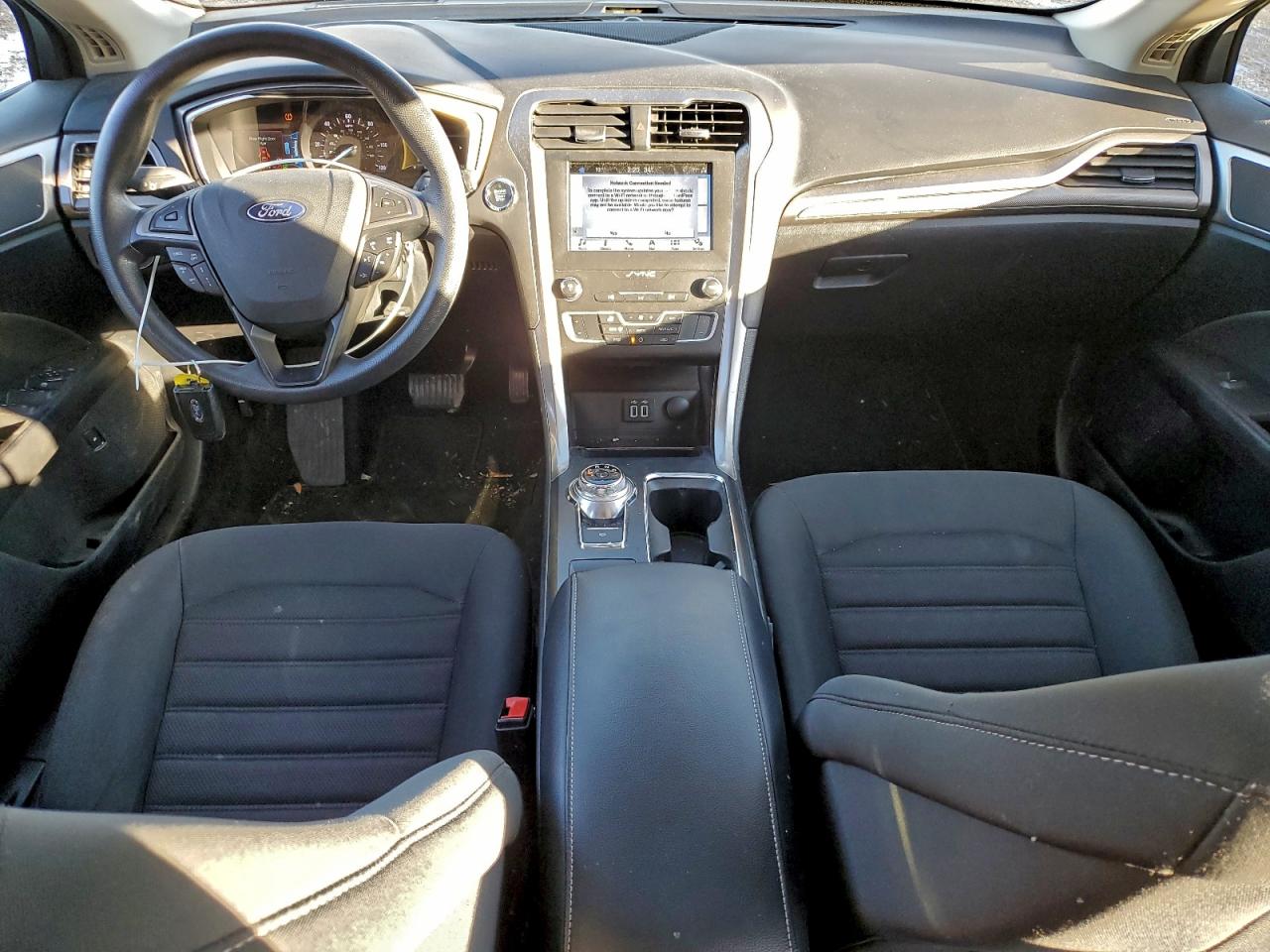 2019 FORD FUSION SE photo 8