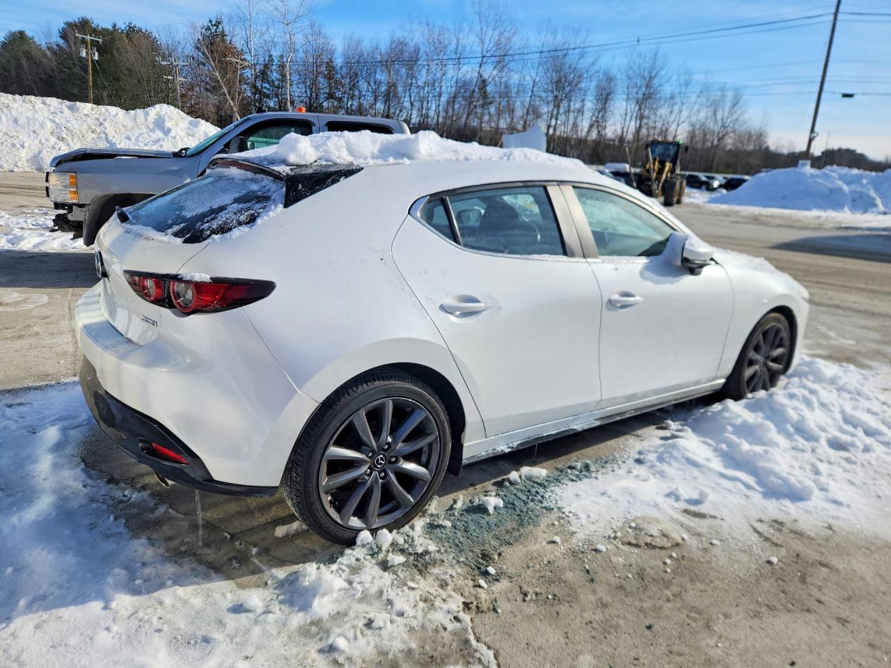 2019 MAZDA 3 photo 3