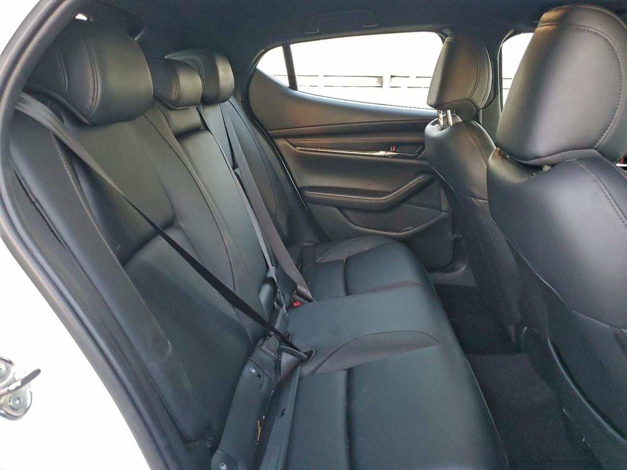 2019 MAZDA 3 photo 10