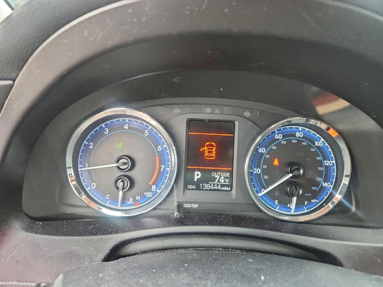 2018 TOYOTA COROLLA L photo 9