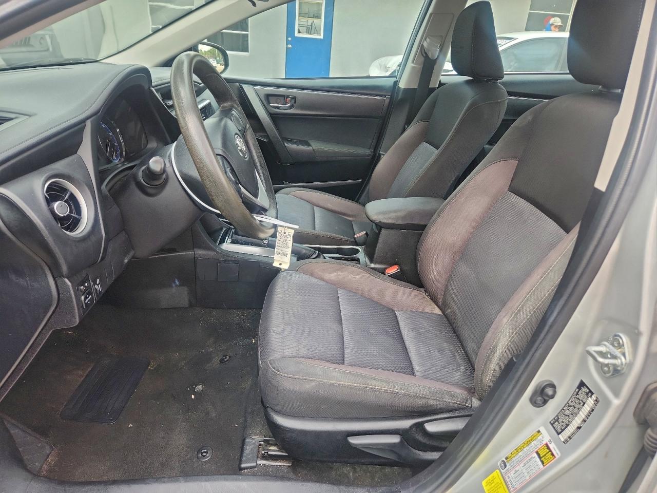 2018 TOYOTA COROLLA L photo 7