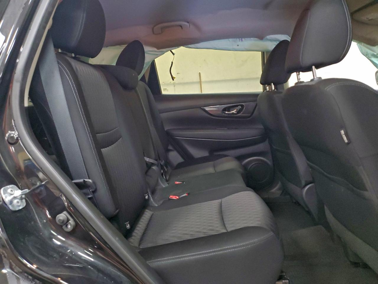 2017 NISSAN ROGUE SV photo 11