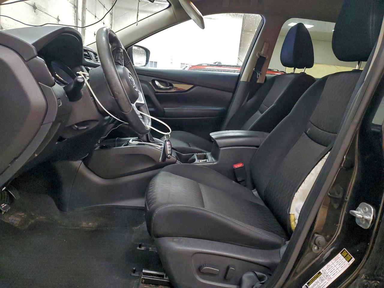 2017 NISSAN ROGUE SV photo 7