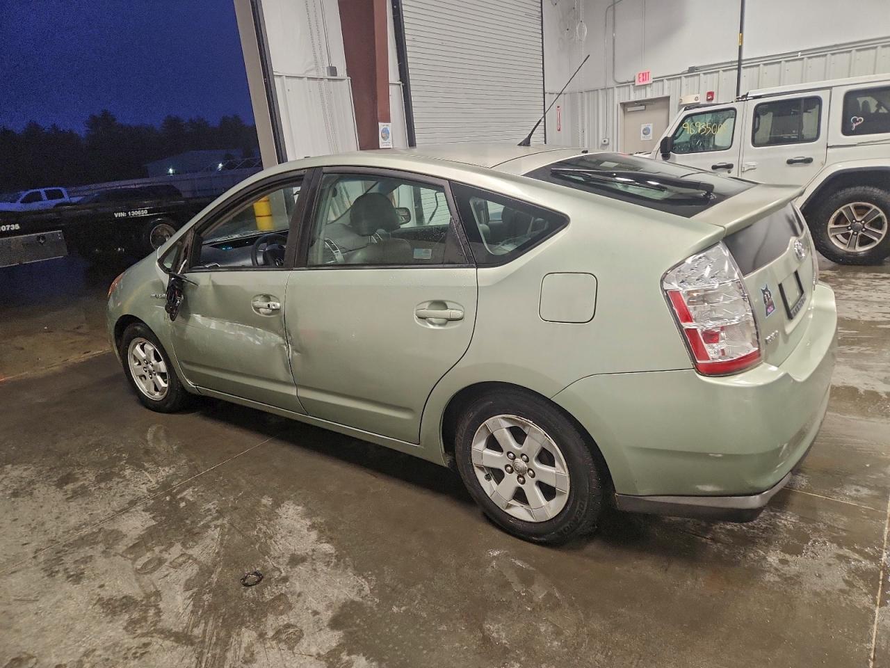 2008 TOYOTA PRIUS photo 2