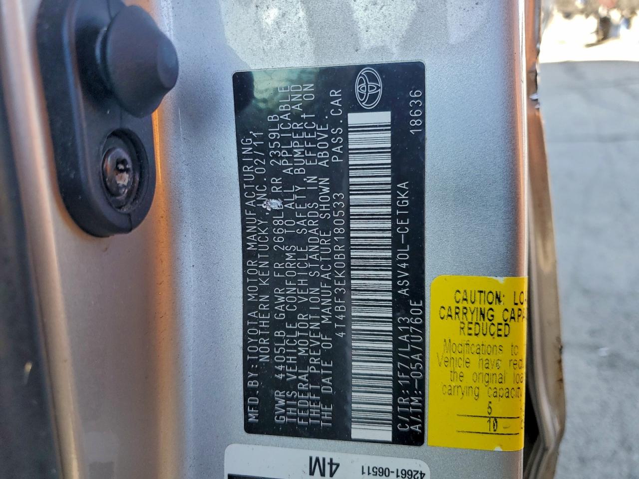 2011 TOYOTA CAMRY BASE photo 12