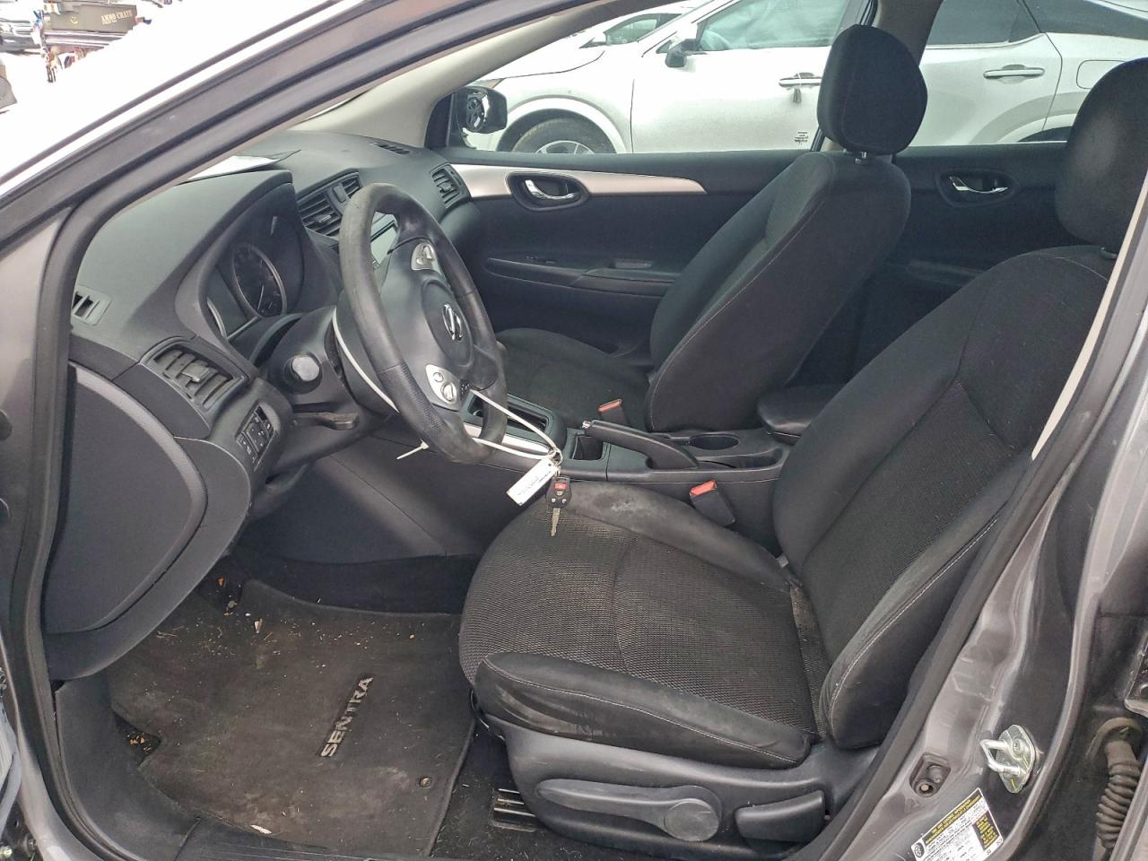 2019 NISSAN SENTRA S photo 7