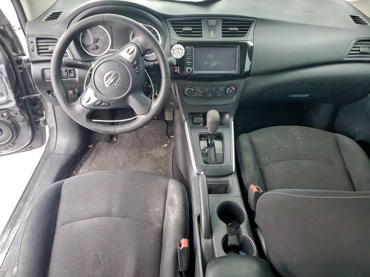 2019 NISSAN SENTRA S photo 8