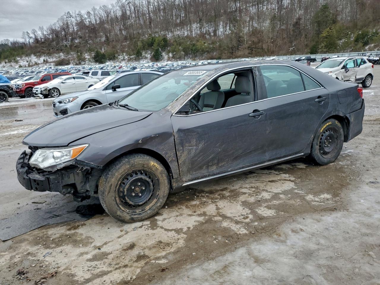 2014 TOYOTA CAMRY