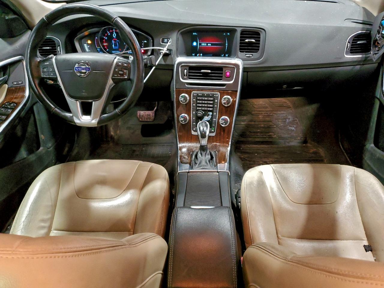 2016 VOLVO S60 PREMIER photo 8