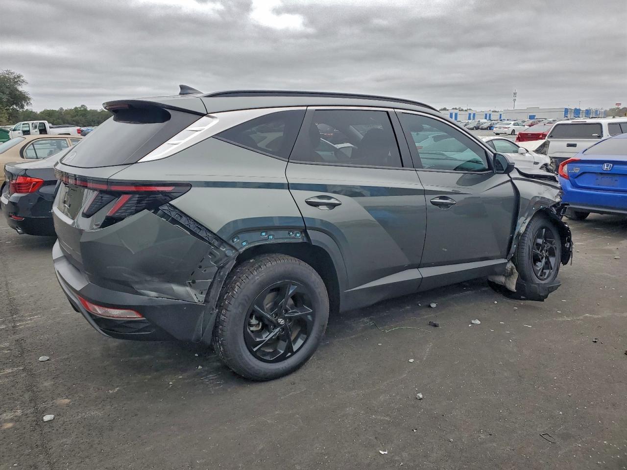 2022 HYUNDAI TUCSON SEL photo 3