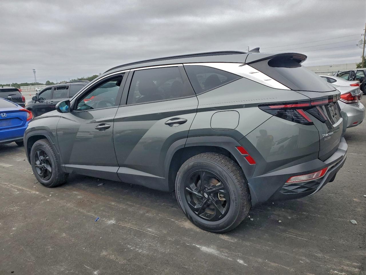 2022 HYUNDAI TUCSON SEL photo 2
