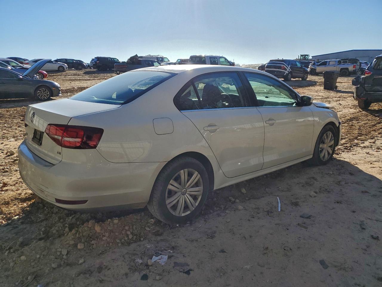 2017 VOLKSWAGEN JETTA S photo 3