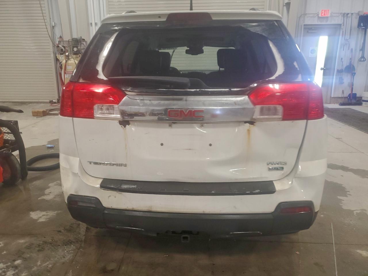 2012 GMC TERRAIN SLT photo 6