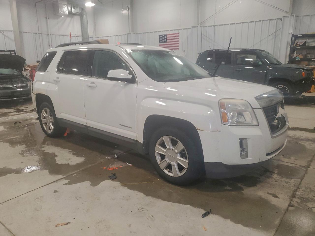 2012 GMC TERRAIN SLT photo 4