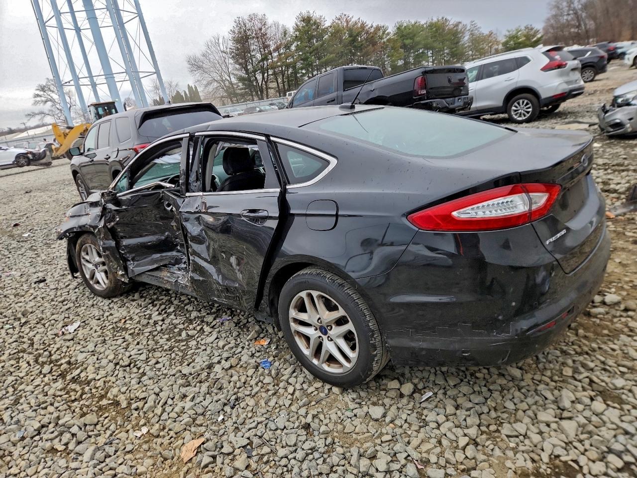 2015 FORD FUSION SE photo 3